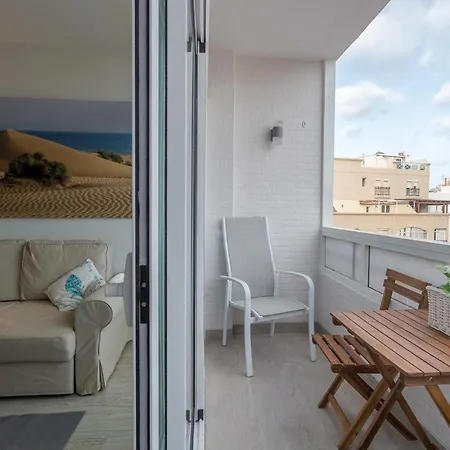 Con Terraza Y Piscina En Canteras Las Palmas de Gran Canaria