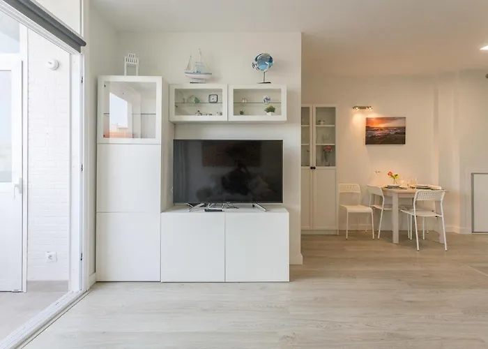 Con Terraza Y Piscina En Canteras Appartement *