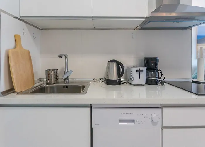 Con Terraza Y Piscina En Canteras Appartement *